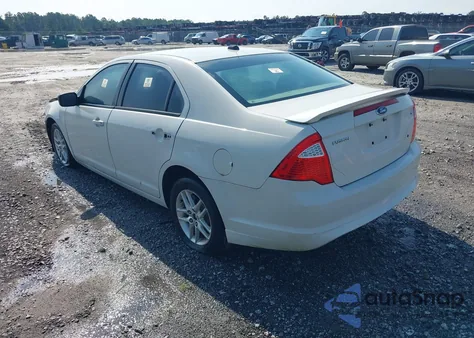 2010 Ford Fusion S из США, поврежденный, VIN 3FAHP0GAXAR222372